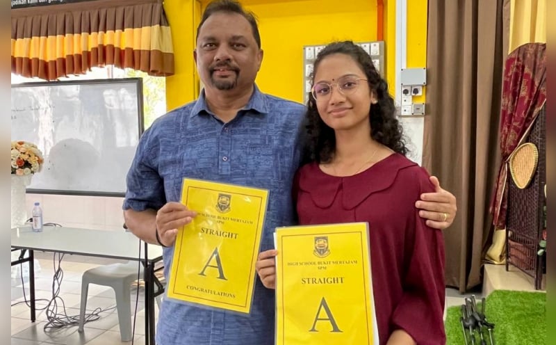 Bapa, anak duduki SPM peroleh A semua subjek 1 BH24BAPA O BHfield image listing featured v2.var 1745496562