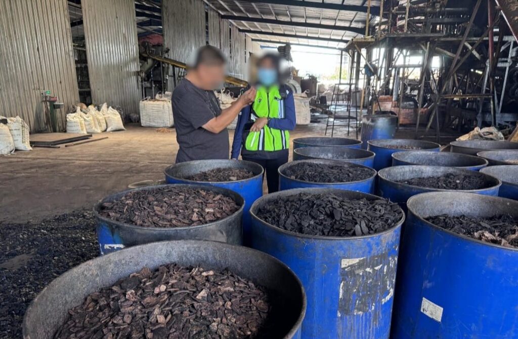 Kilang proses tempurung kelapa cemarkan udara diarah henti operasi 1 WhatsApp Image 2025 04 20 at 08.08.04 1024x669 1