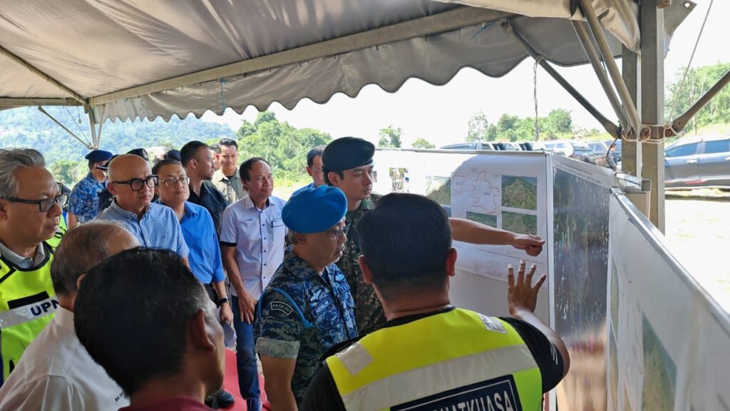 090525 phg Sultan KecewaCameron 1024x576 1