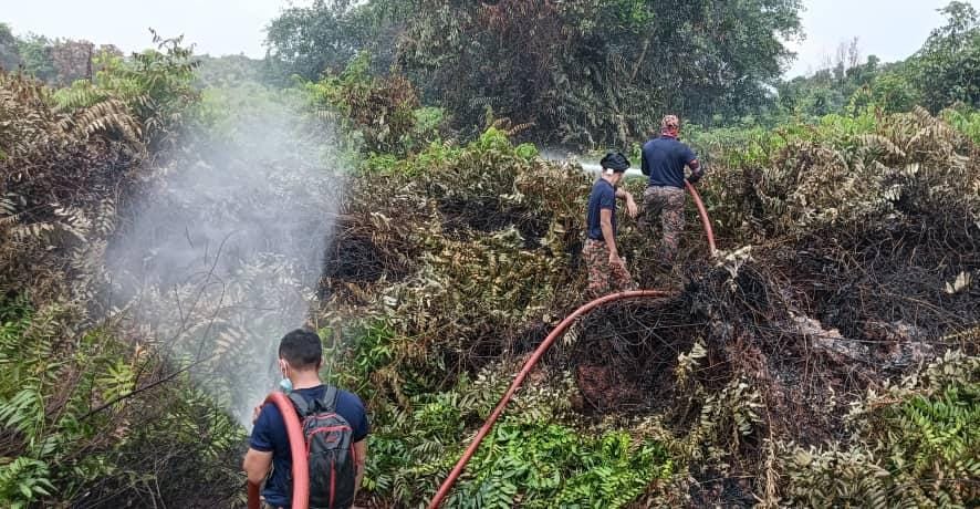Kebakaran hutan Kampung Mak Chili Paya belum padam 1 WhatsApp Image 2025 05 03 at 17.10.29