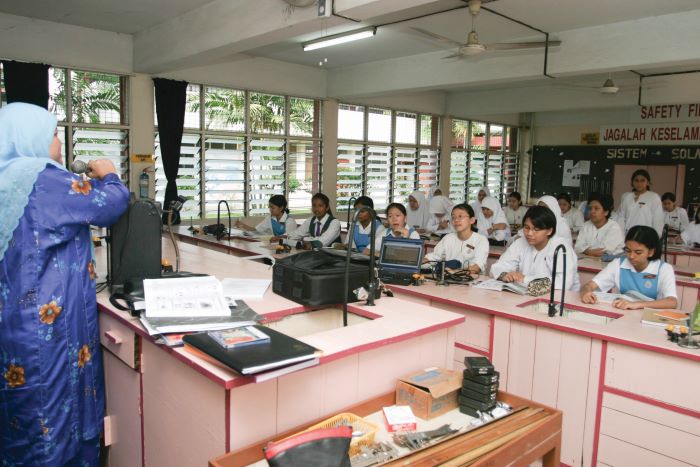26 sains LEAD