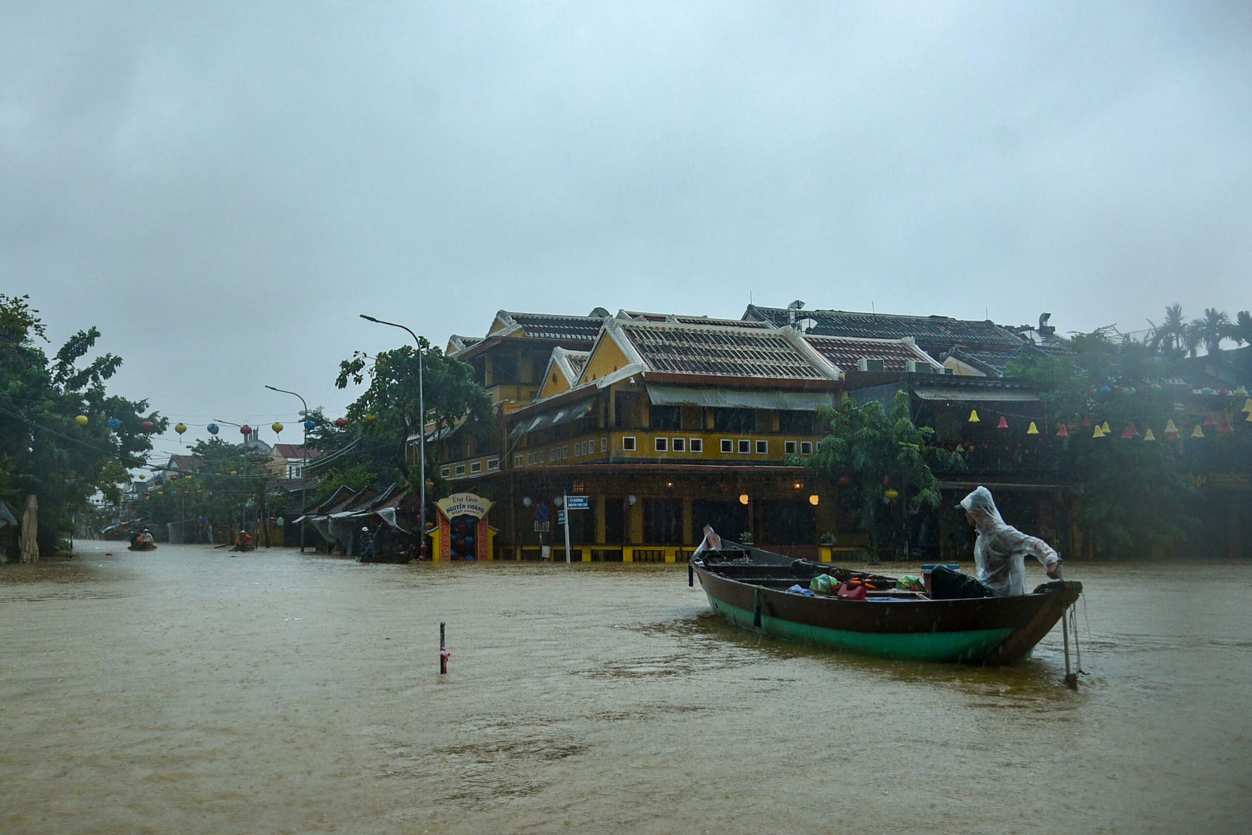 Banjir 1 scaled 1