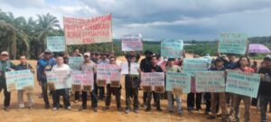 Bantah ladang ayam 1024x460 1