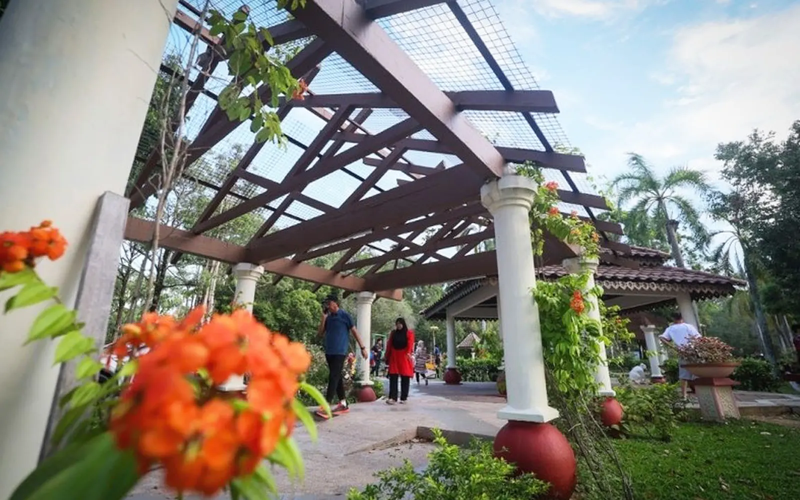 Urban Green Spaces Offer A Natural Boost For Mental Wellbeing 3 902bc922 930a 48c2 8238 6aae294840ed green space lifestyle emel pic 080826 1