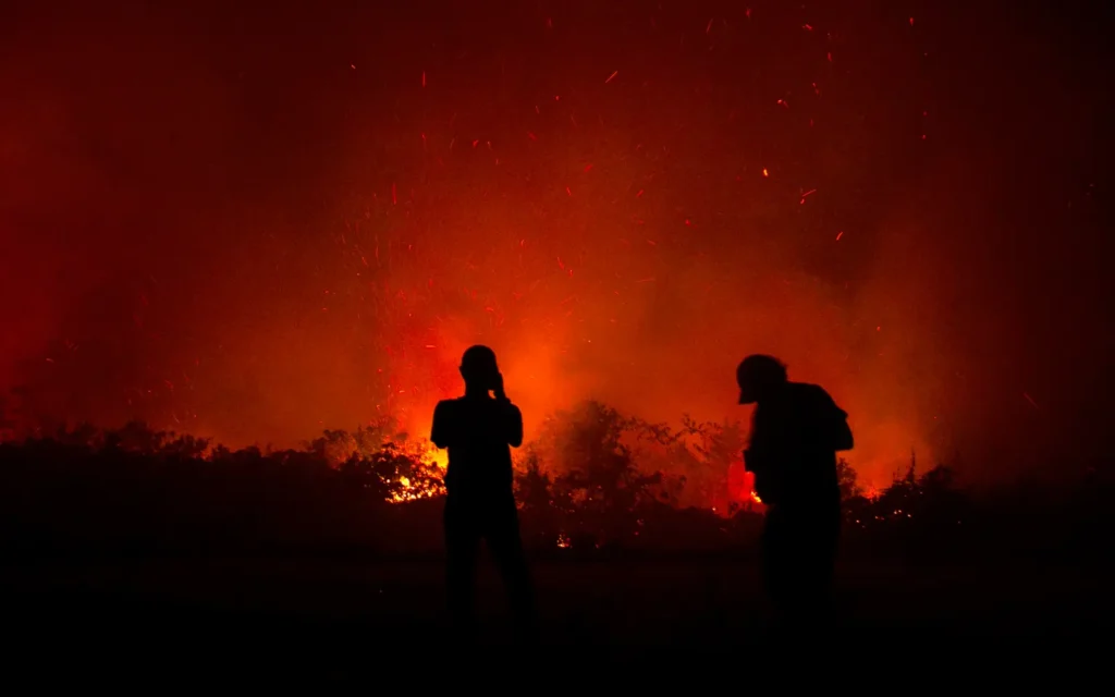 Eb79ca9b 14c3 4121 babf 78535c143232 indonesia fire 08082026